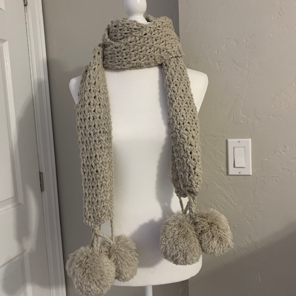 beige brown knitted scarf